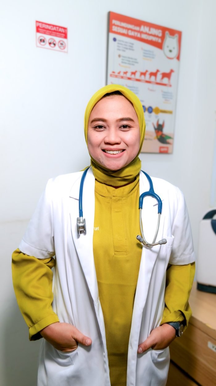 drh. Ratna Emafuri